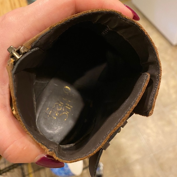 Brown booties!  Size 7.5. - Picture 6 of 6